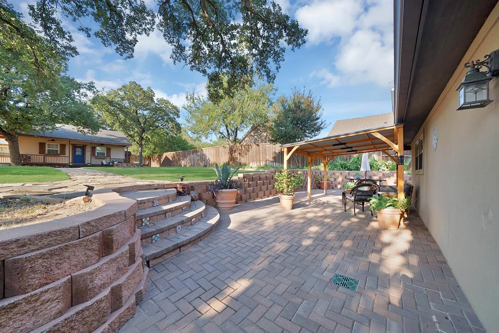 306 E Rochelle Boulevard - Photo 27