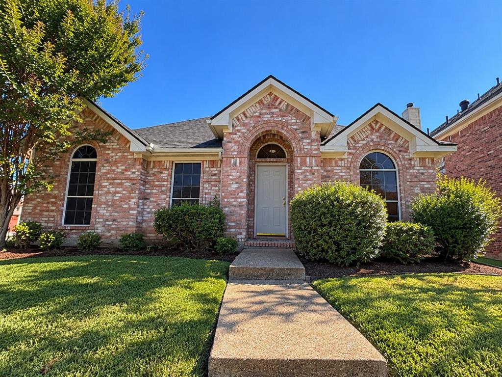 1906 Dartbrook Drive - Photo 2