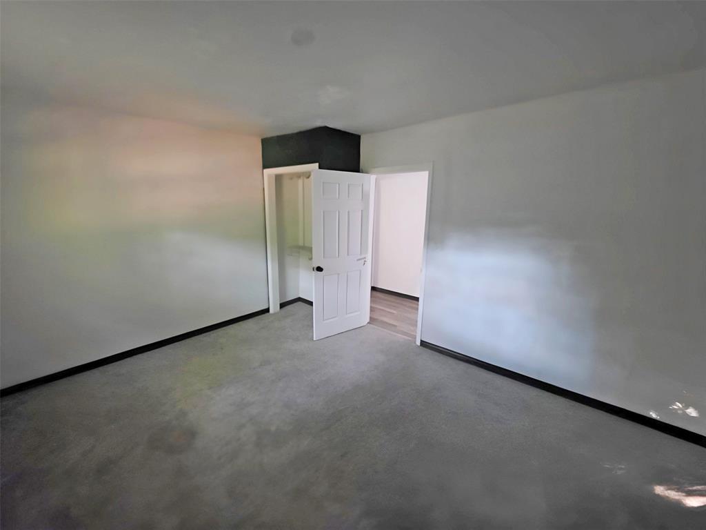 2914 Carpenter Avenue - Photo 12