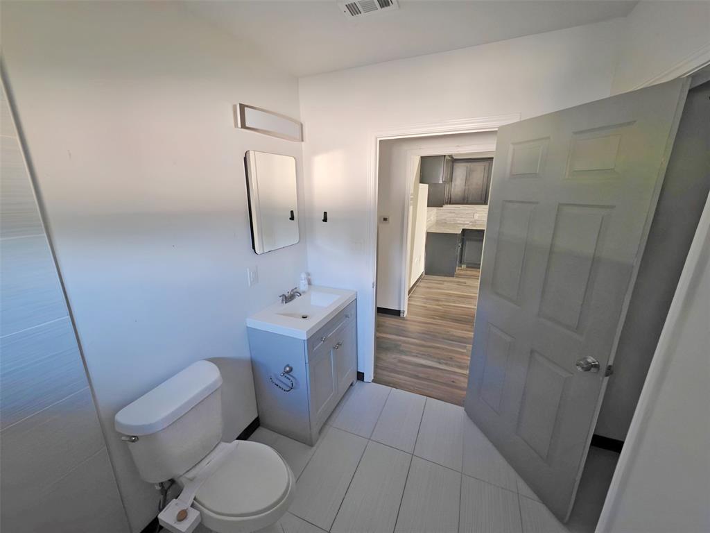2914 Carpenter Avenue - Photo 18