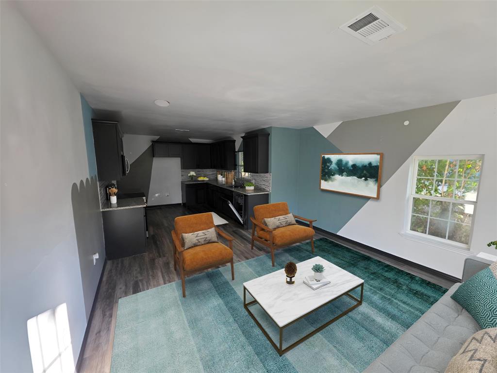 2914 Carpenter Avenue - Photo 2