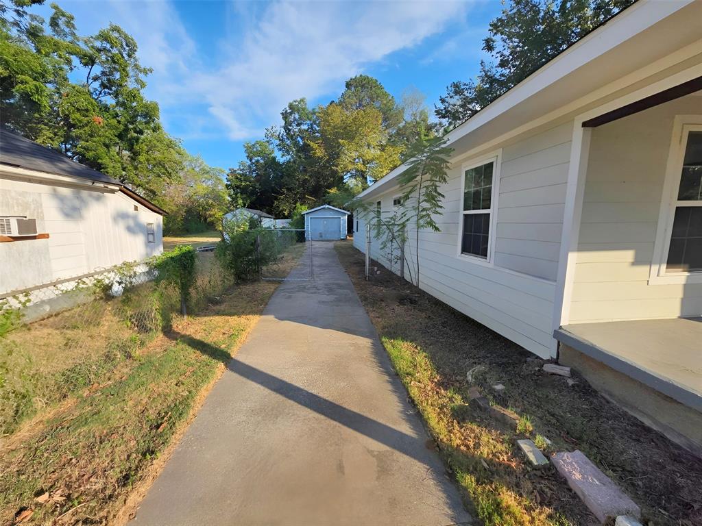2914 Carpenter Avenue - Photo 22
