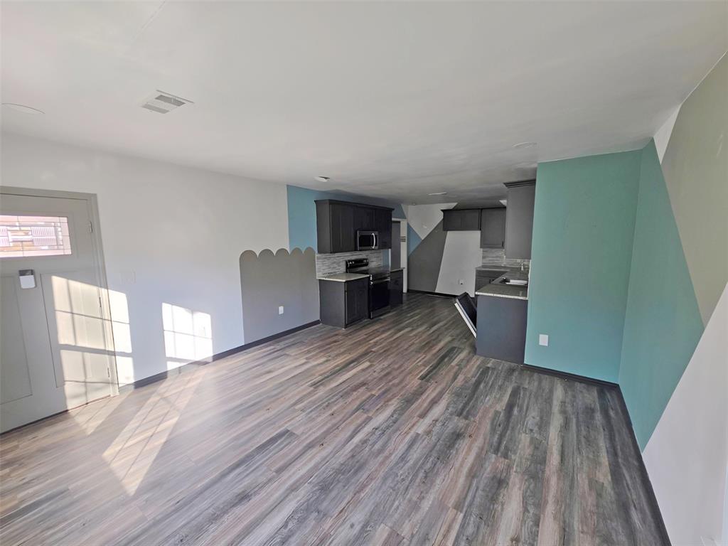 2914 Carpenter Avenue - Photo 4