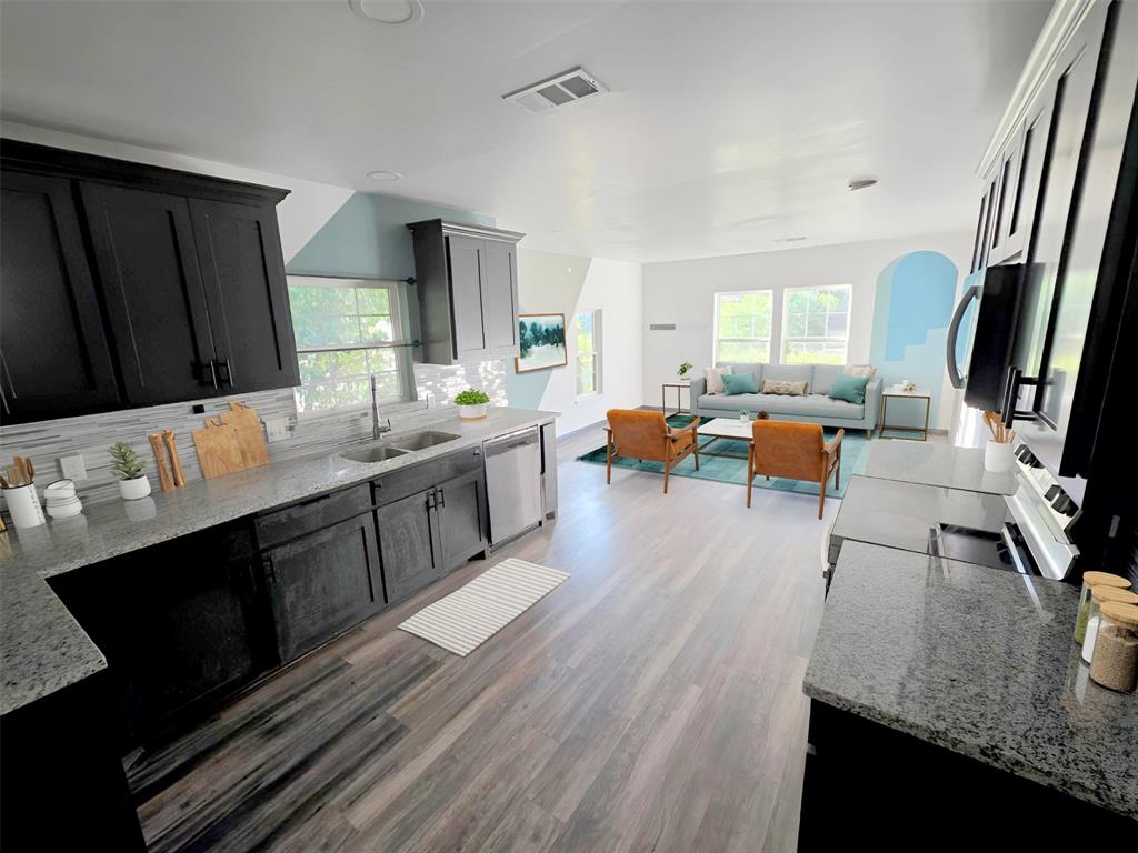 2914 Carpenter Avenue - Photo 6