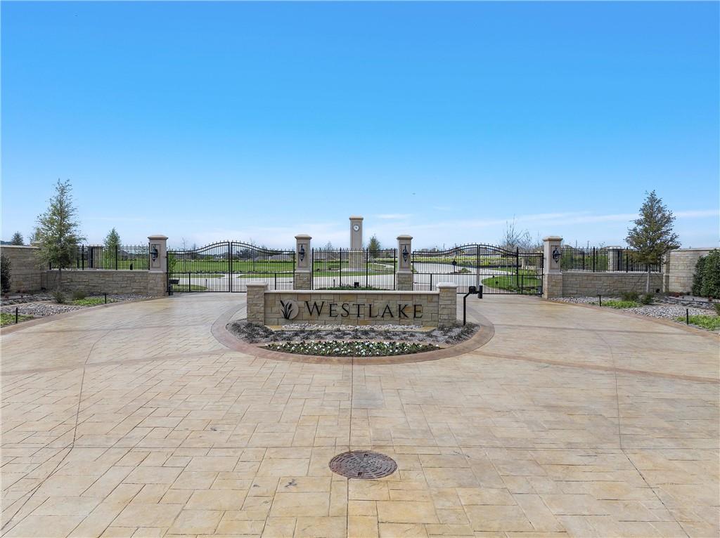 57 Pinehurst Drive - Photo 1