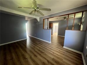 1606 Marshall Avenue - Photo 2