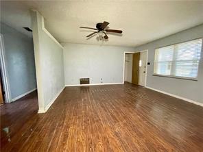 7608 N Hwy 14 - Photo 3
