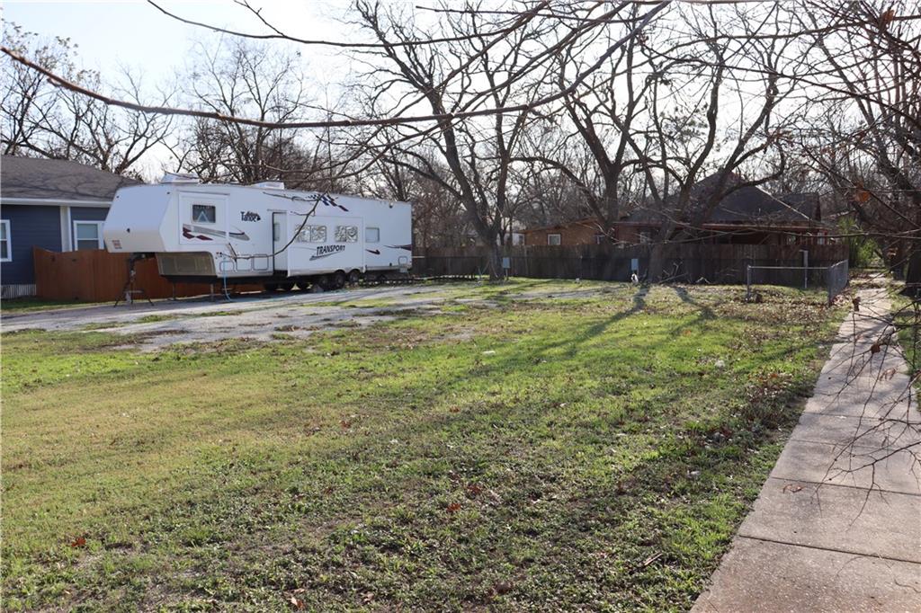 502 E Navarro Street - Photo 7
