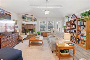 422 Travis Drive - Photo 4