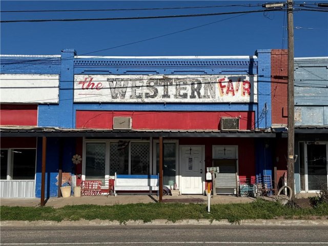 204 E Gassaway Avenue